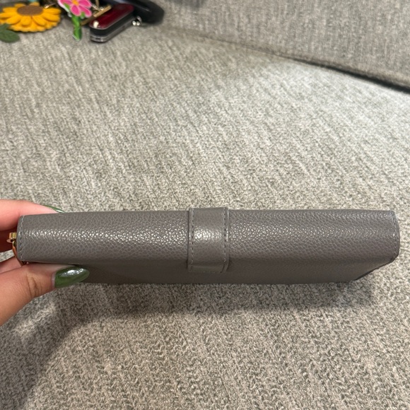 Yves Saint Laurent Gray Gold Wallet Sophisticated Design - Picture 7 of 16